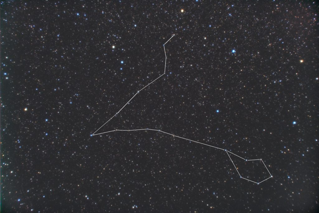 2018年10月08日23時51分32秒から一眼レフとカメラレンズで撮影して魚座（うお座）の星座線入り星空写真（星景写真）を作成しました。