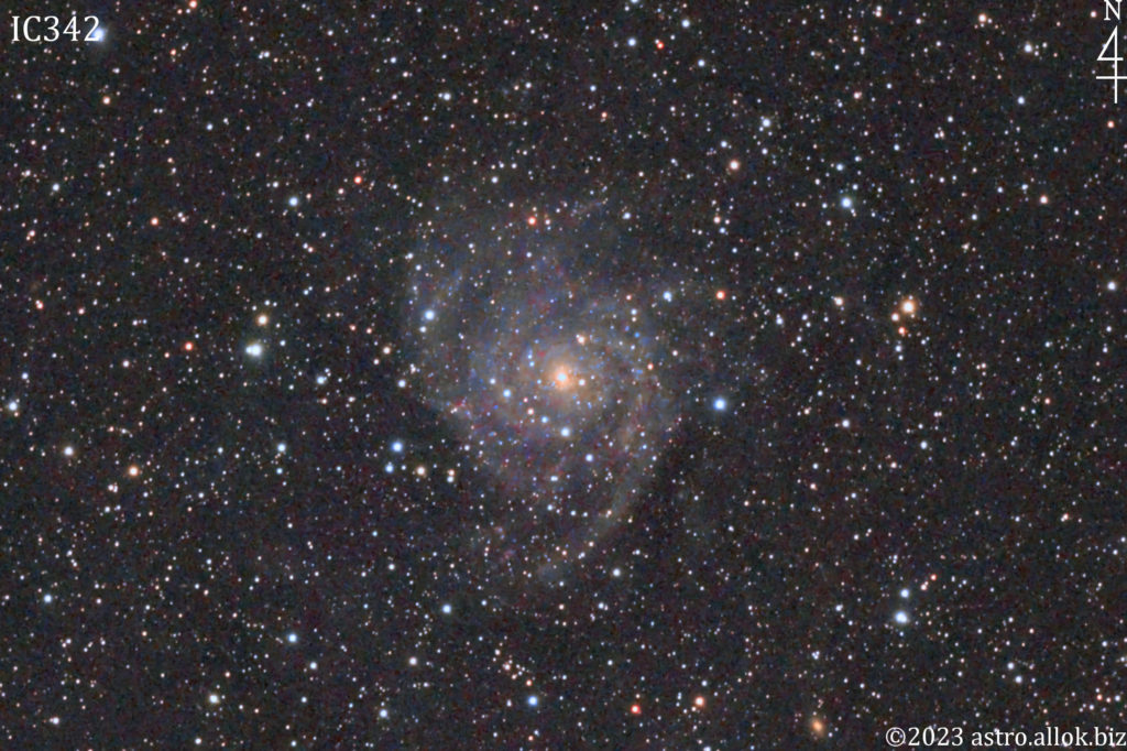 この天体写真は2022年10月20日に撮影した「きりん座」にあるIC342と言う渦巻銀河です。焦点距離は2222mm。