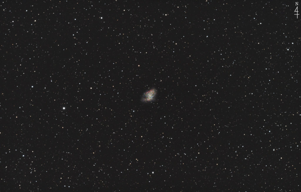 この天体写真は2017年11月15日23時20分35秒に撮影した「おうし座」にある「かに星雲」（M1/メシエ1）と言う超新星残骸です。焦点距離は1316mm。