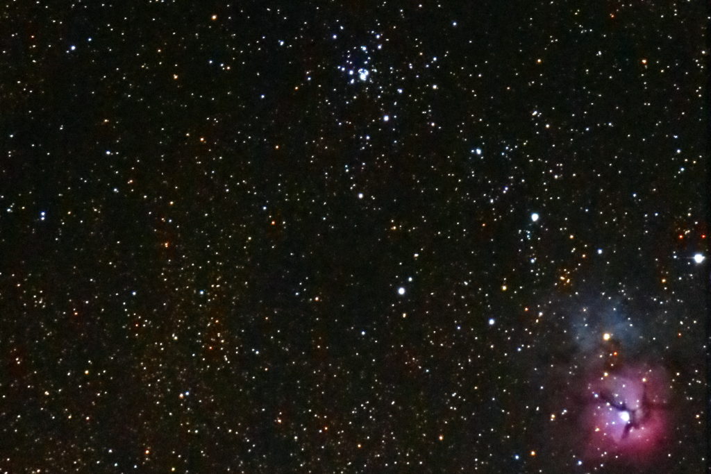 この天体写真は2017年05月01日に撮影した「いて座」にあるM21（メシエ21）と言う散開星団です。焦点距離は1828mm。