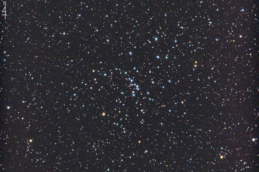 この天体写真は2017年10月27日に撮影した「うみへび座」にあるM48（メシエ48）と言う散開星団です。焦点距離は1728mm。