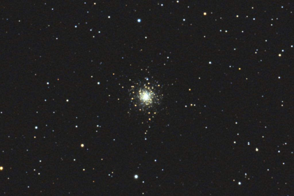この天体写真は2017年10月27日に撮影した「うさぎ座」にあるM79（メシエ79）と言う球状星団です。焦点距離は3342mm。