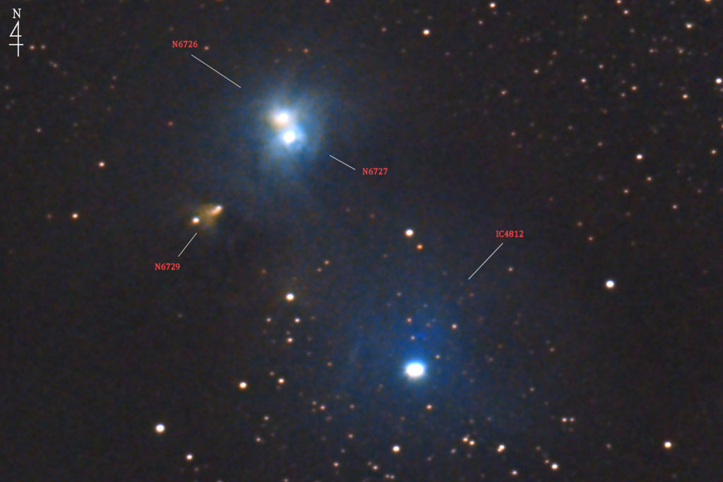 この天体写真は2020年05月30日に撮影した「みなみのかんむり座」にあるNGC6726＋NGC6727＋NGC6729＋IC4812と言う反射星雲群です。焦点距離は3587mm。