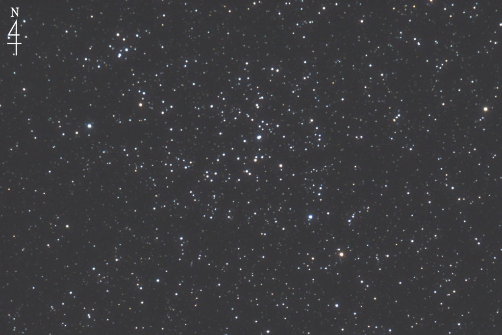 この天体写真は2017年10月27日に撮影した「とも座」にあるNGC2423と言う散開星団です。焦点距離は2470mm。