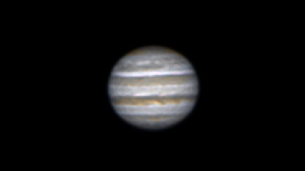 口径25㎝（White Dob）/F4.8/CANON EOS KISS X7i/30fps/35秒/ISO1600/272枚スタックした2018年05月14日23時53分54秒から撮影した木星の天体写真です。
