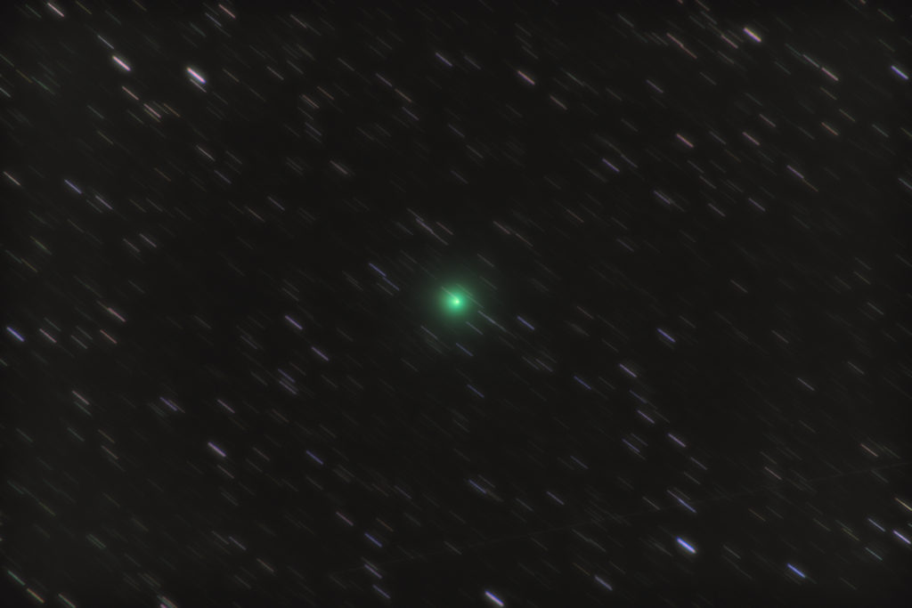 この天体写真は2018年12月10日に撮影したウィルタネン彗星（ワータネン彗星/P46）です。焦点距離は300mm。